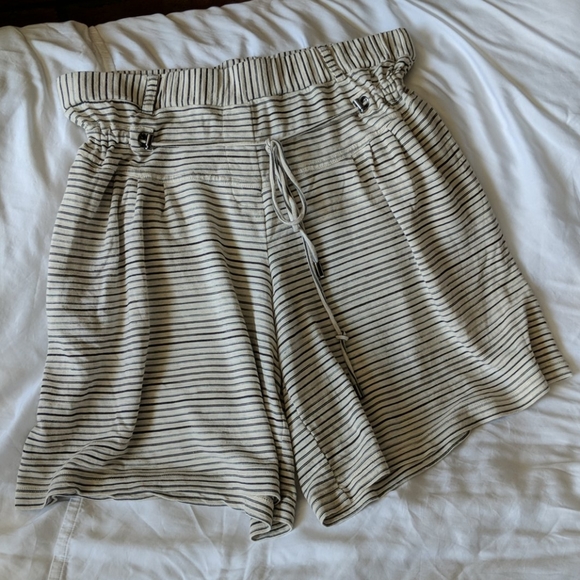 NWOT Derek Lam Soft Striped Shorts - Picture 3 of 6